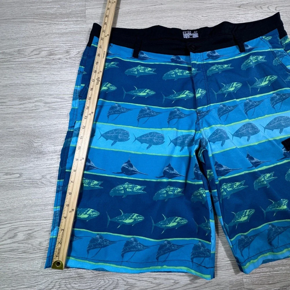 Huk Men's Fishing Boardshorts Blue Fish Print Performance Stretch Size 42 Pocket
